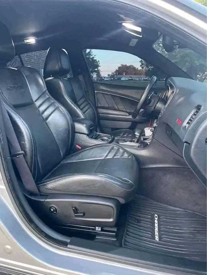 2021 Dodge Charger SRT Hellcat - Image 4