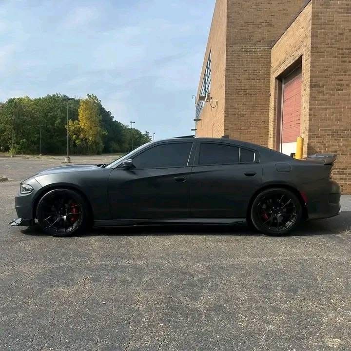 2017 Dodge Charger SRT 392 - Image 4