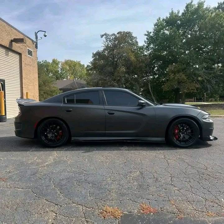 2017 Dodge Charger SRT 392 - Image 8